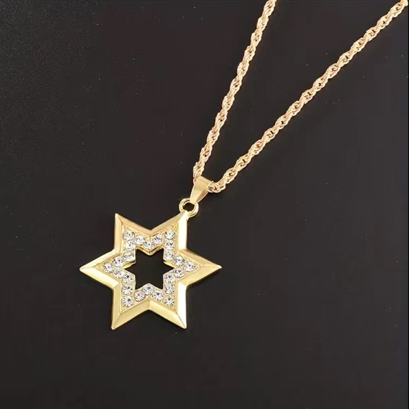 Cubic Zirconia Star Of David Necklace - Picture 6 of 9